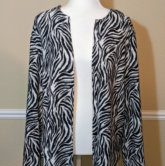 Zebra Print Zip-up Sweater Shacket in Black & White Stripes by Allison Daley - Picture 5 of 6